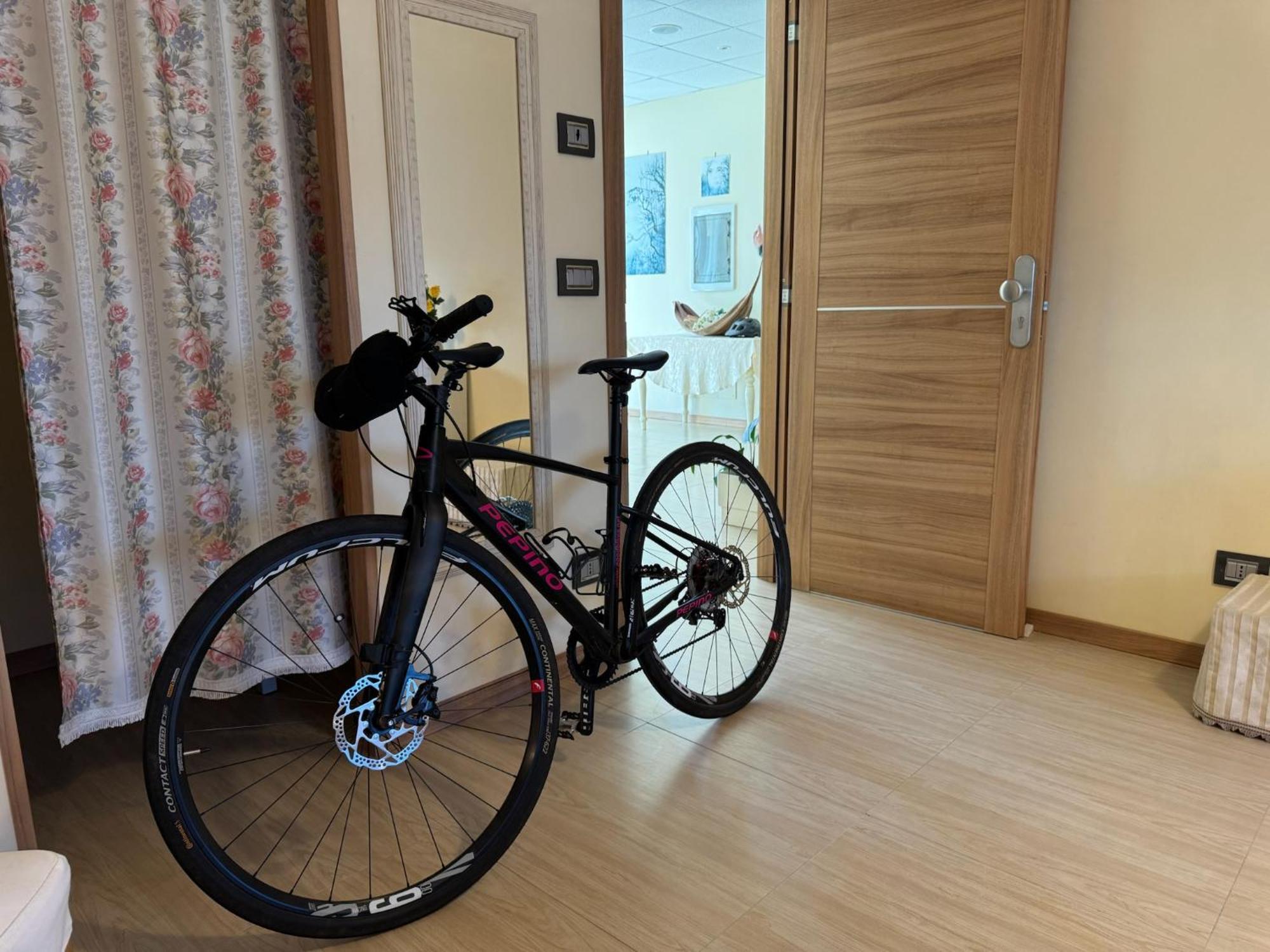 B&B Eremes Cuneo Eksteriør billede